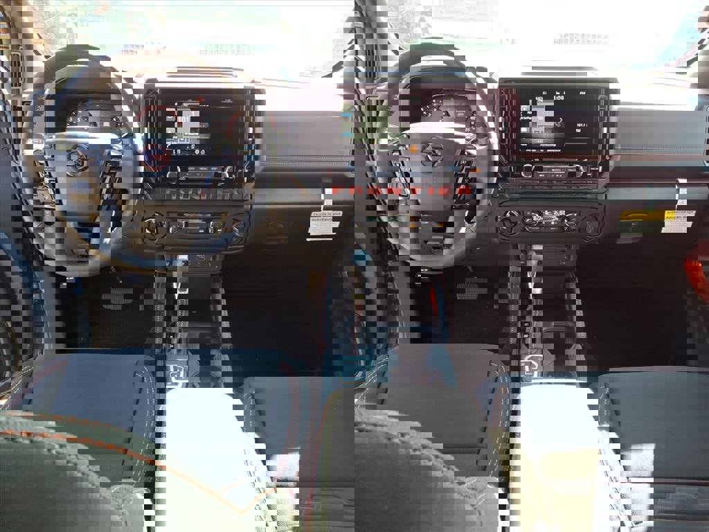 New 2026 Nissan Frontier PRO-4X w/ Pro-4x Convenience Package image 5