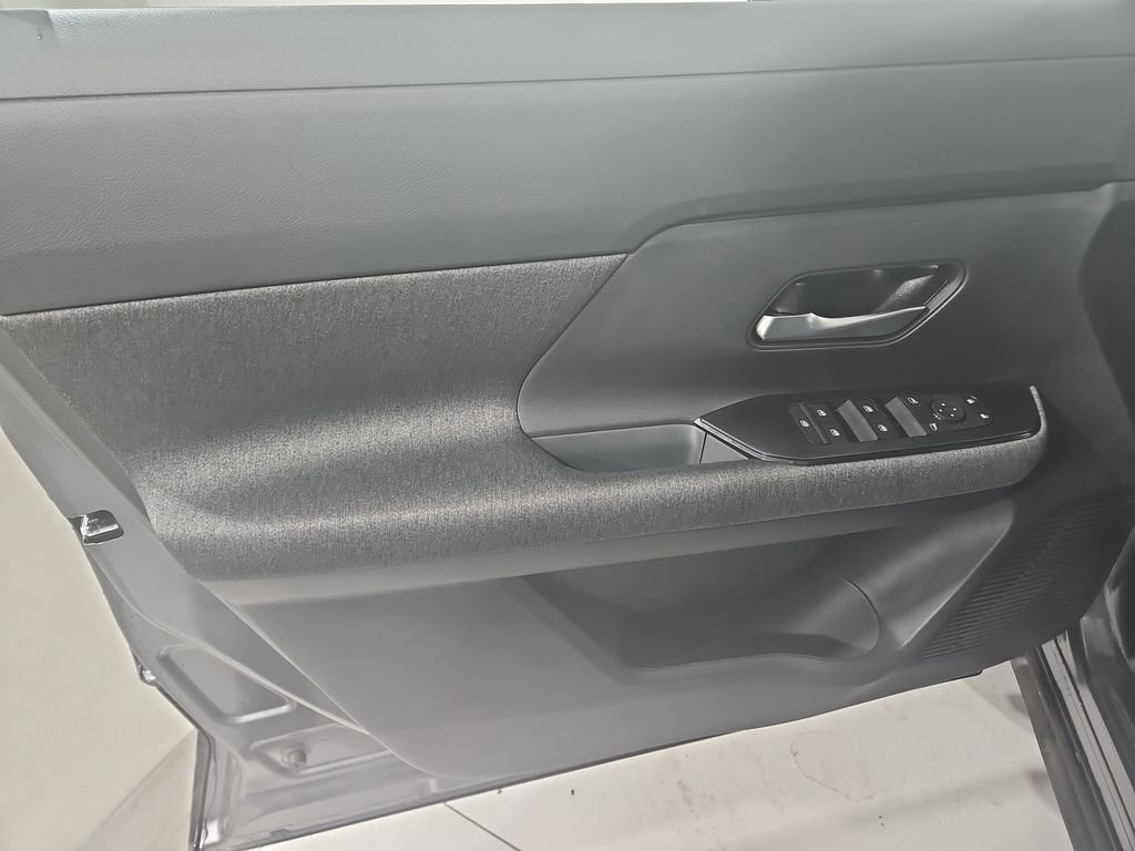 New 2026 Nissan Kicks SV w/ Cold Weather Package image 9