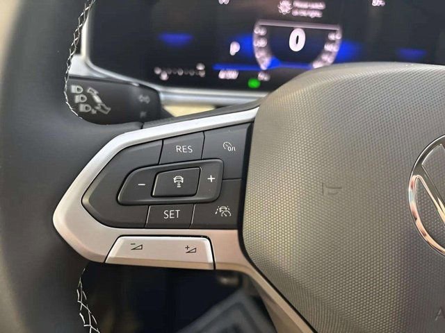 Certified 2026 Volkswagen Taos SE image 16