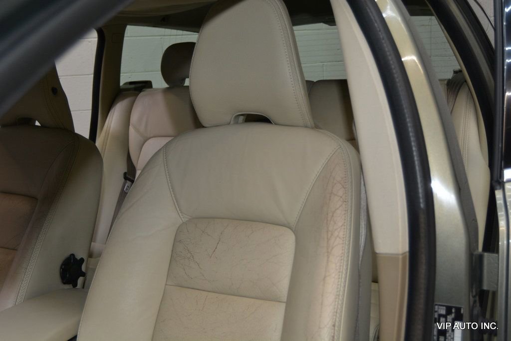 Used 2010 Volvo XC70 3.2 image 13