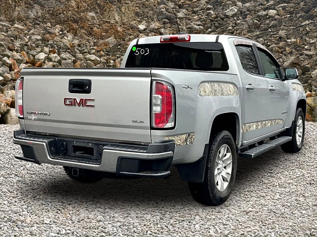 Used 2015 GMC Canyon SLE image 2