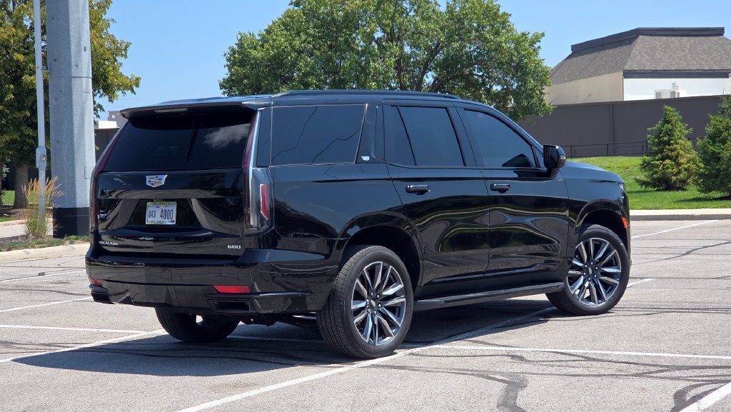 Used 2021 Cadillac Escalade Sport Platinum AWD/4WD image 7