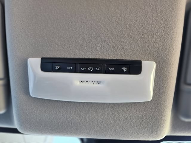 New 2025 Nissan Versa SV w/ Trunk Package FWD image 25