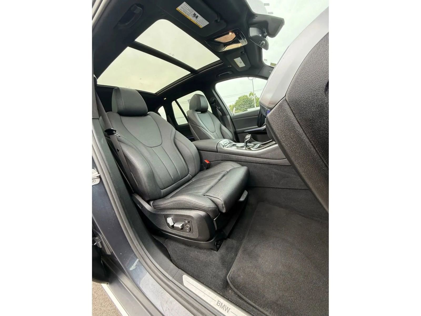 Used 2020 BMW X5 xDrive40i w/ Convenience Package image 16