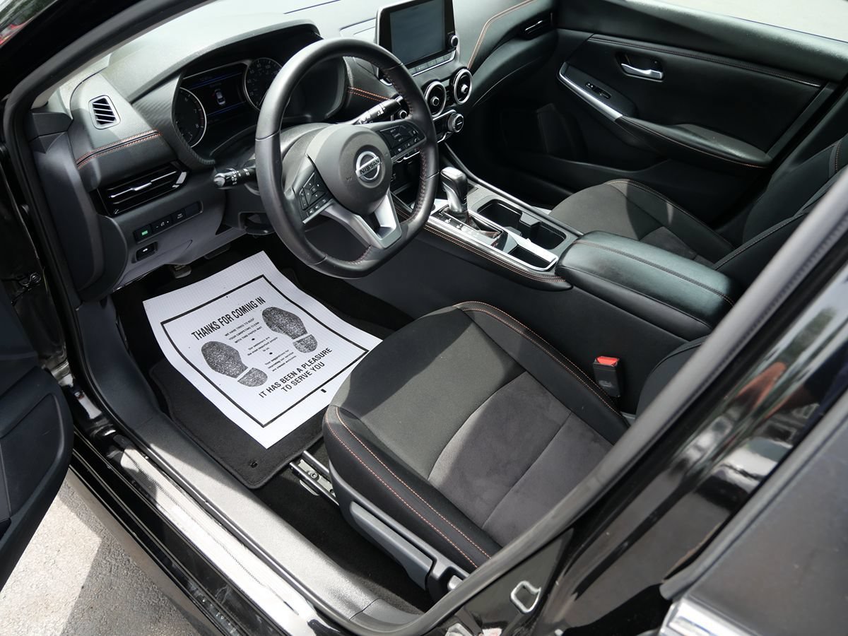 Used 2020 Nissan Sentra SR w/ Electronics Package FWD image 9