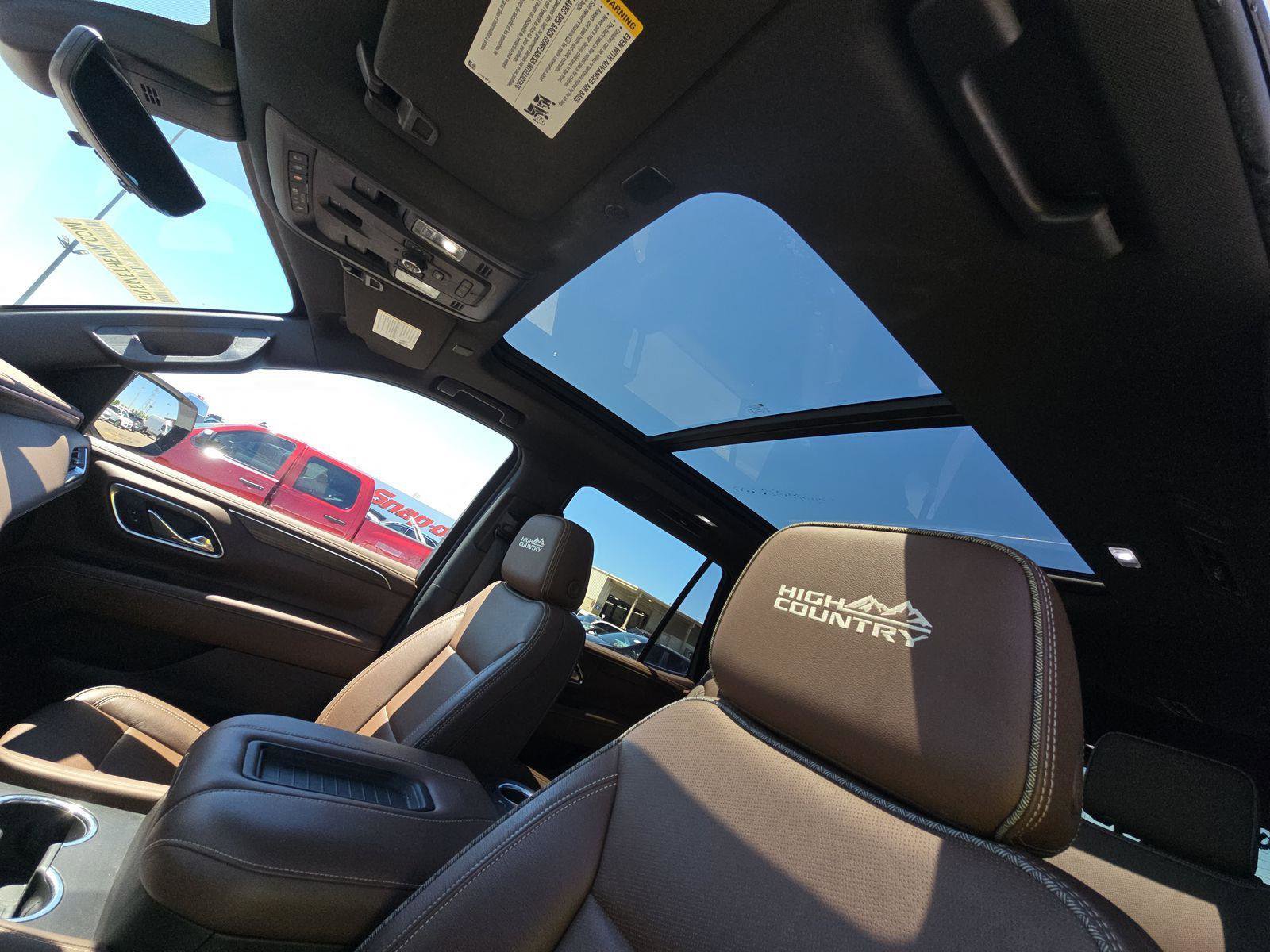 Used 2021 Chevrolet Tahoe High Country w/ Premium Package RWD image 7