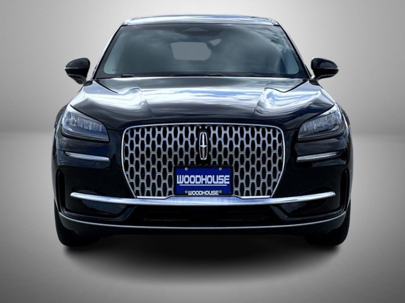 Certified 2024 Lincoln Corsair AWD w/ Equipment Group 101A image 2