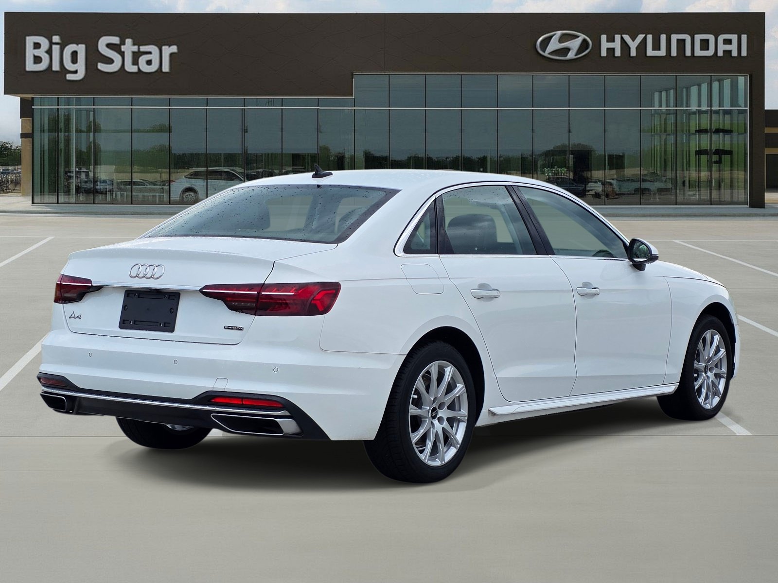 Used 2023 Audi A4 2.0T Premium w/ Convenience Package AWD/4WD image 4
