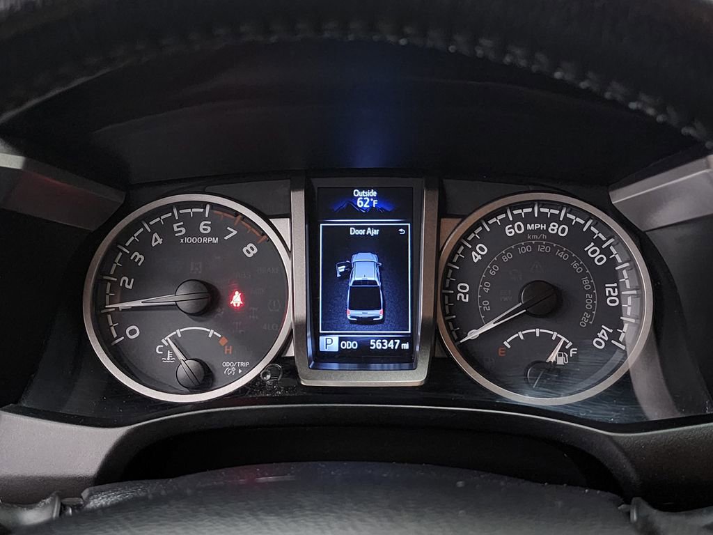 Used 2017 Toyota Tacoma SR5 w/ Tow Package AWD/4WD image 14