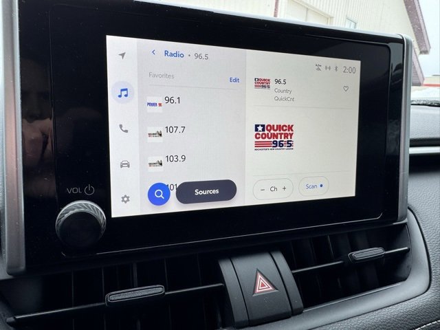 Used 2023 Toyota RAV4 XLE image 3