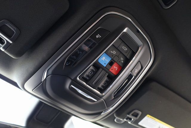 New 2025 Jeep Grand Cherokee Laredo image 21