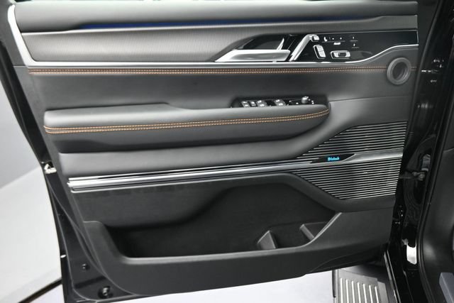New 2026 Jeep Grand Wagoneer L Summit AWD/4WD image 30