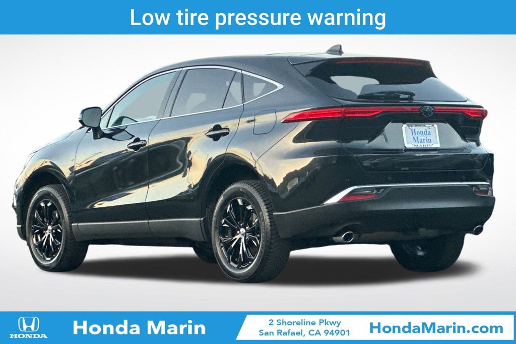 Used 2023 Toyota Venza Nightshade image 7