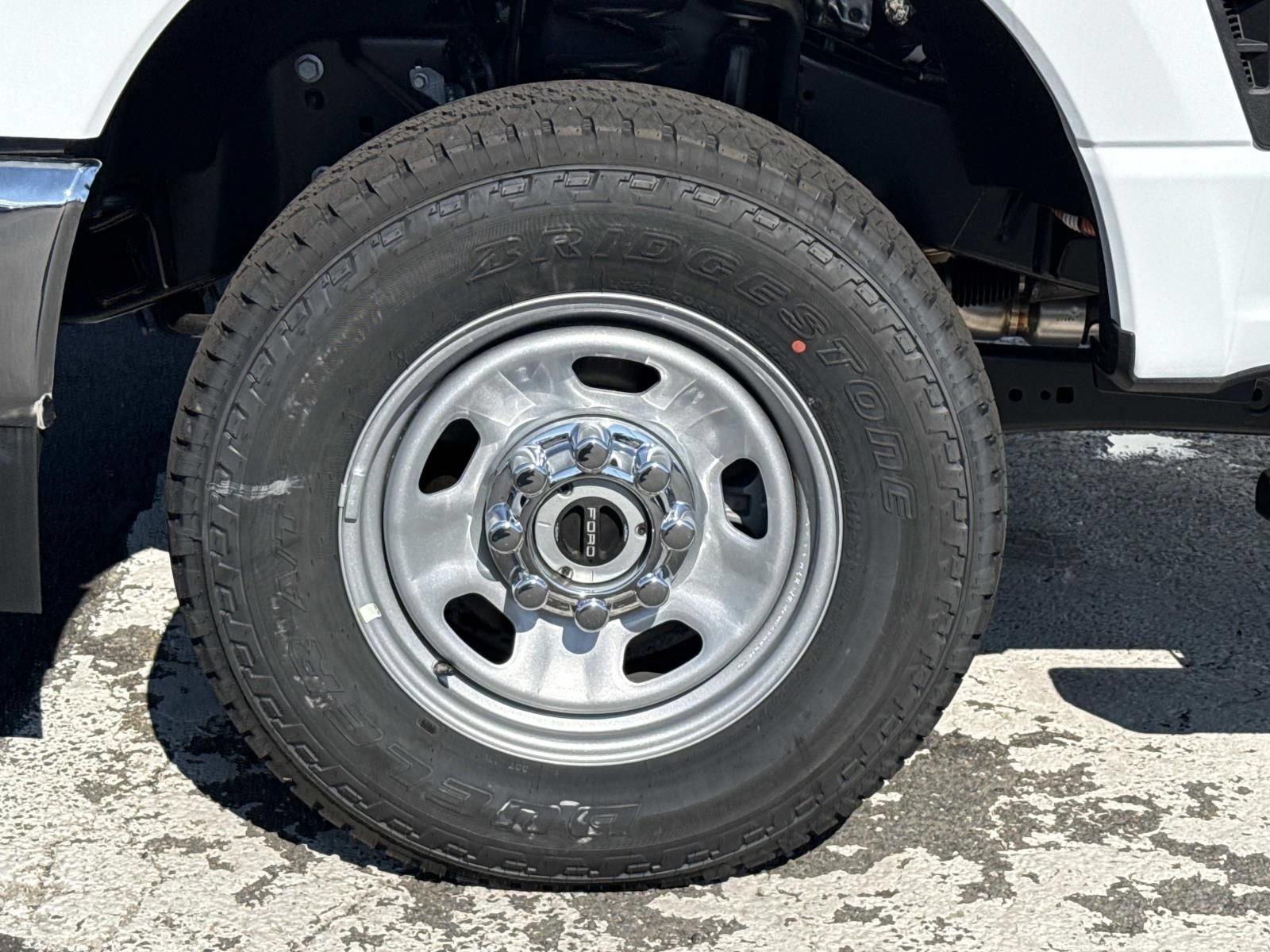 New 2026 Ford F350 XL w/ XL Chrome Package AWD/4WD image 9