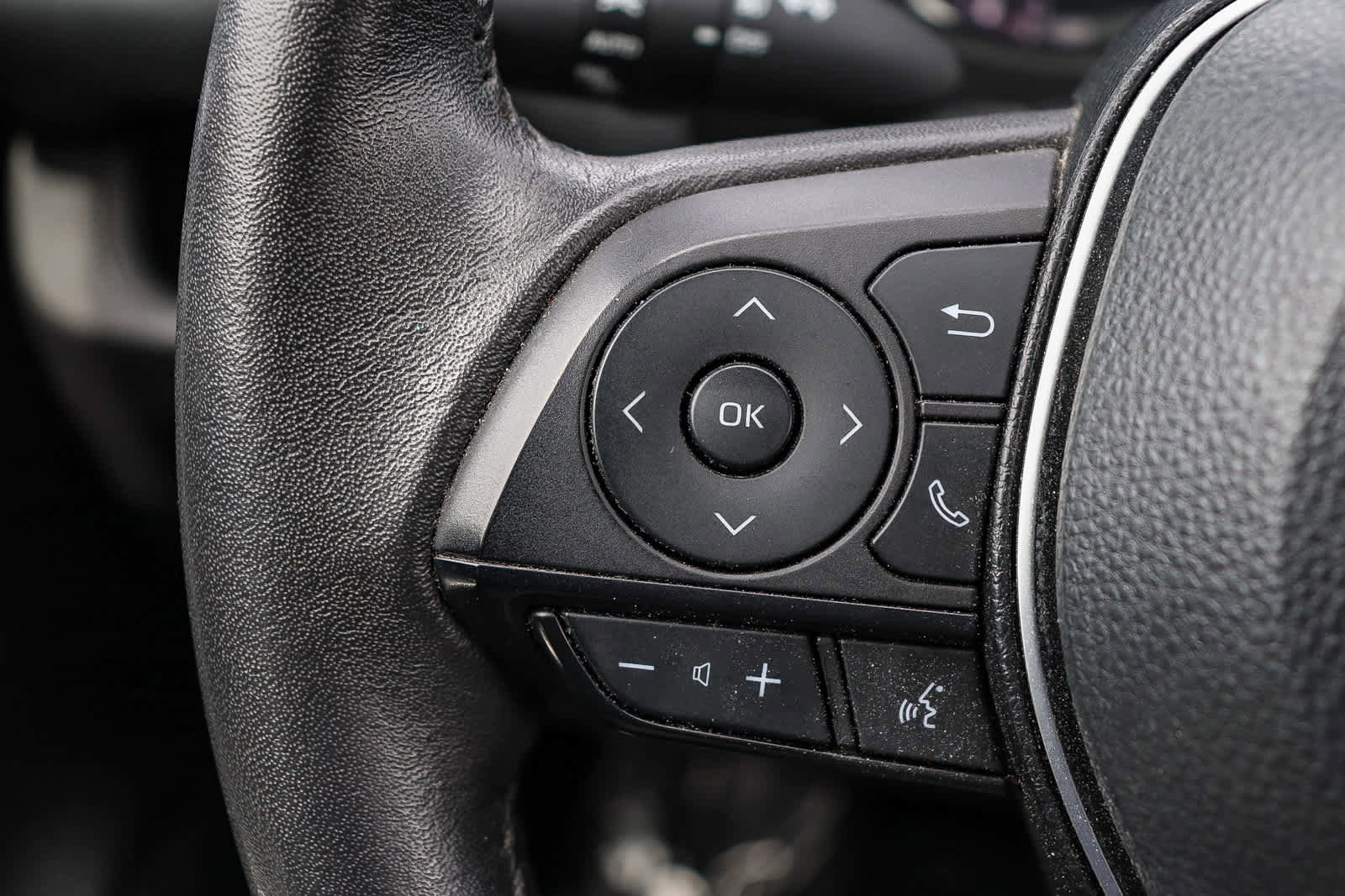 Used 2024 Toyota RAV4 Adventure image 23