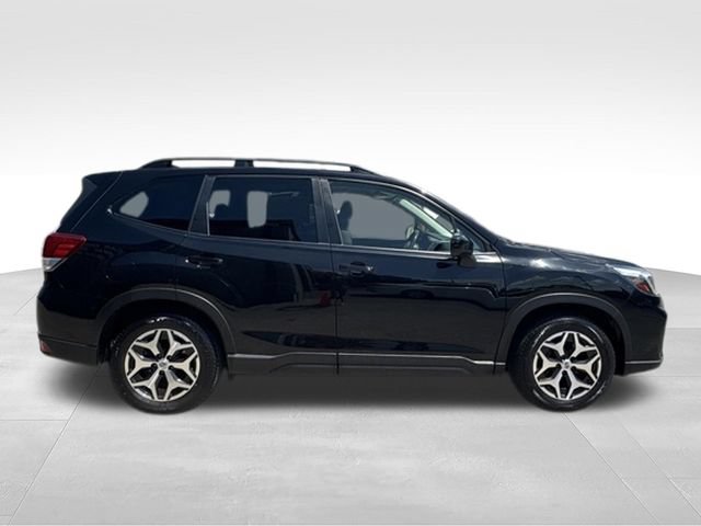 Used 2021 Subaru Forester Premium AWD/4WD image 8