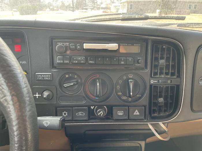 Used 1989 Saab 900 S image 31