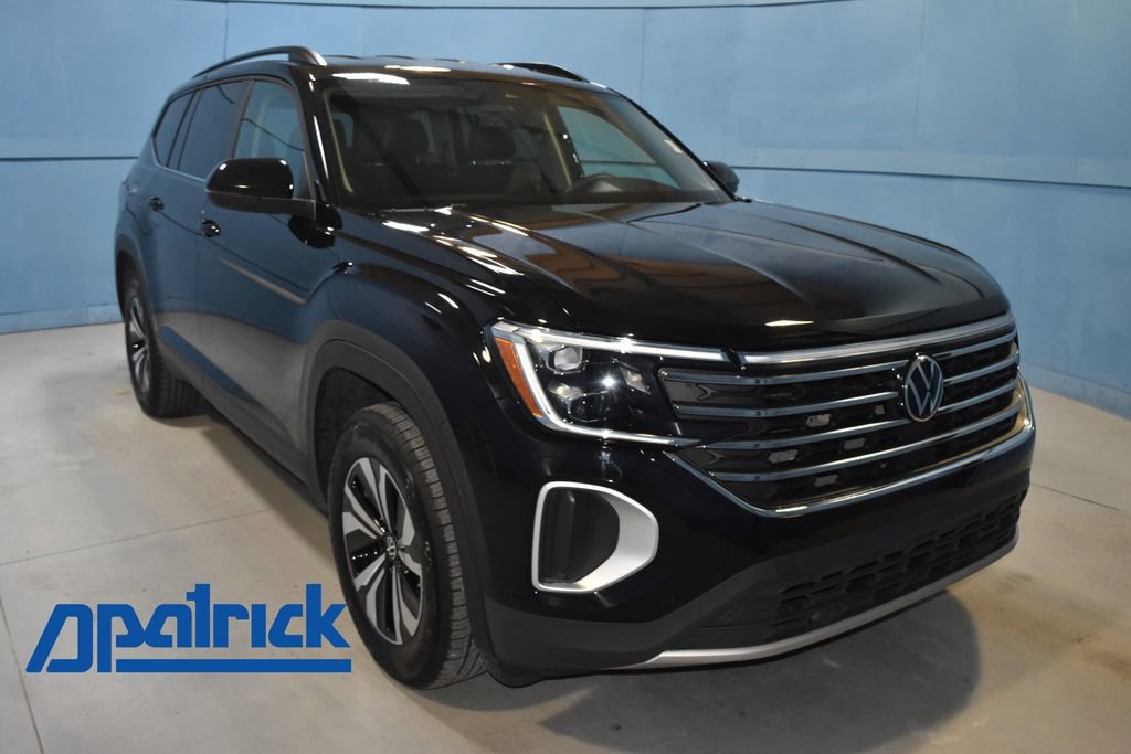 Used 2025 Volkswagen Atlas SE image 1