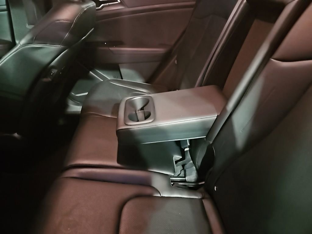 Used 2024 Kia Sportage EX image 31