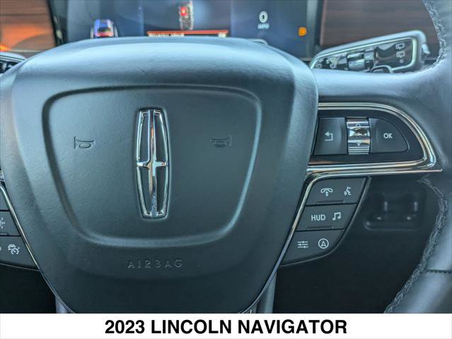 Used 2023 Lincoln Navigator Reserve image 15