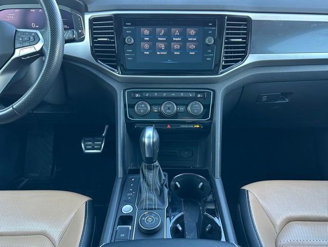 Used 2023 Volkswagen Atlas Cross Sport SEL Premium R-Line image 13