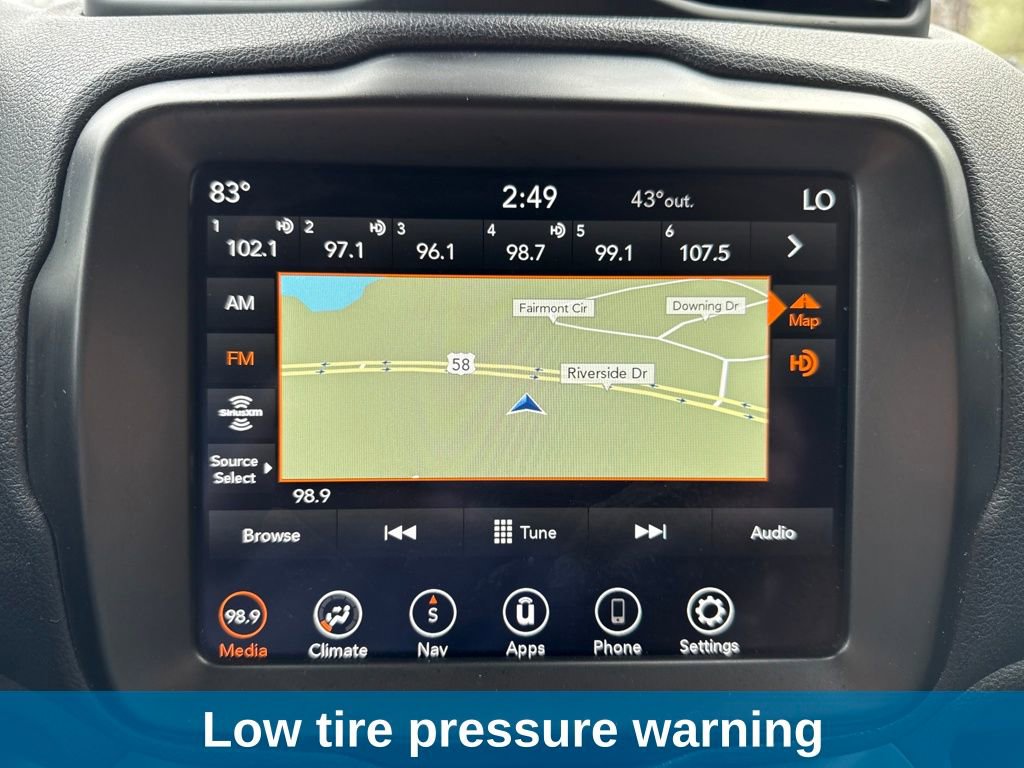 Used 2023 Jeep Renegade Latitude image 10