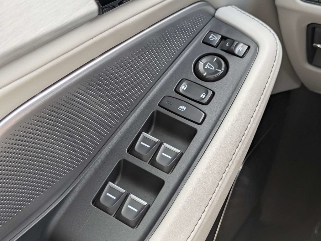 Used 2026 Acura MDX w/ Technology Package FWD image 27