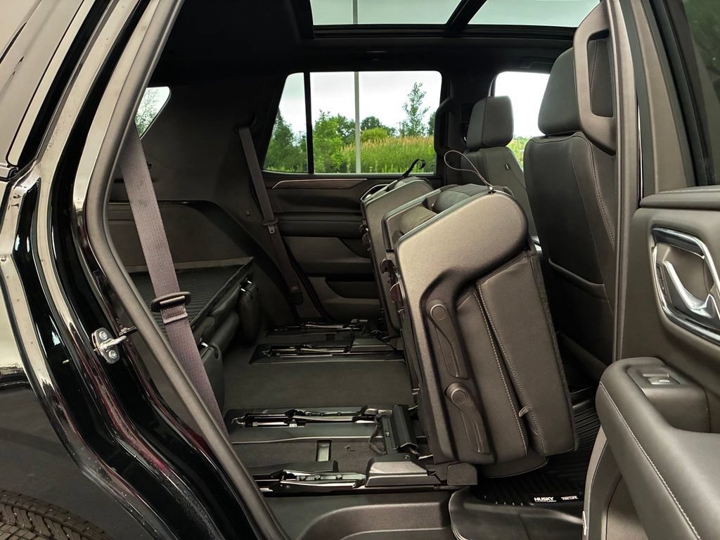 Used 2023 Chevrolet Tahoe Z71 w/ Z71 Off-Road Package AWD/4WD image 33