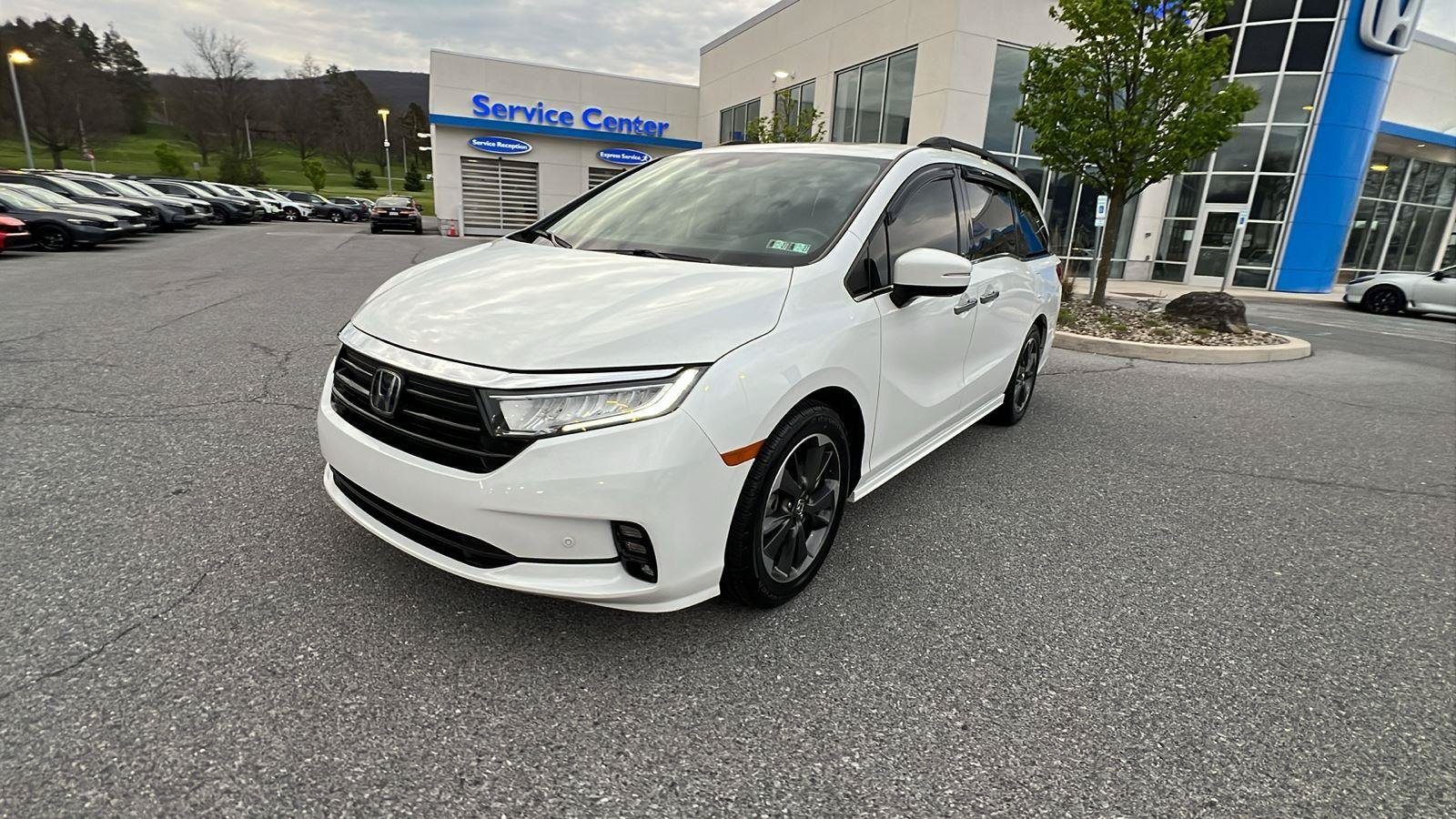 Used 2022 Honda Odyssey Elite image 8