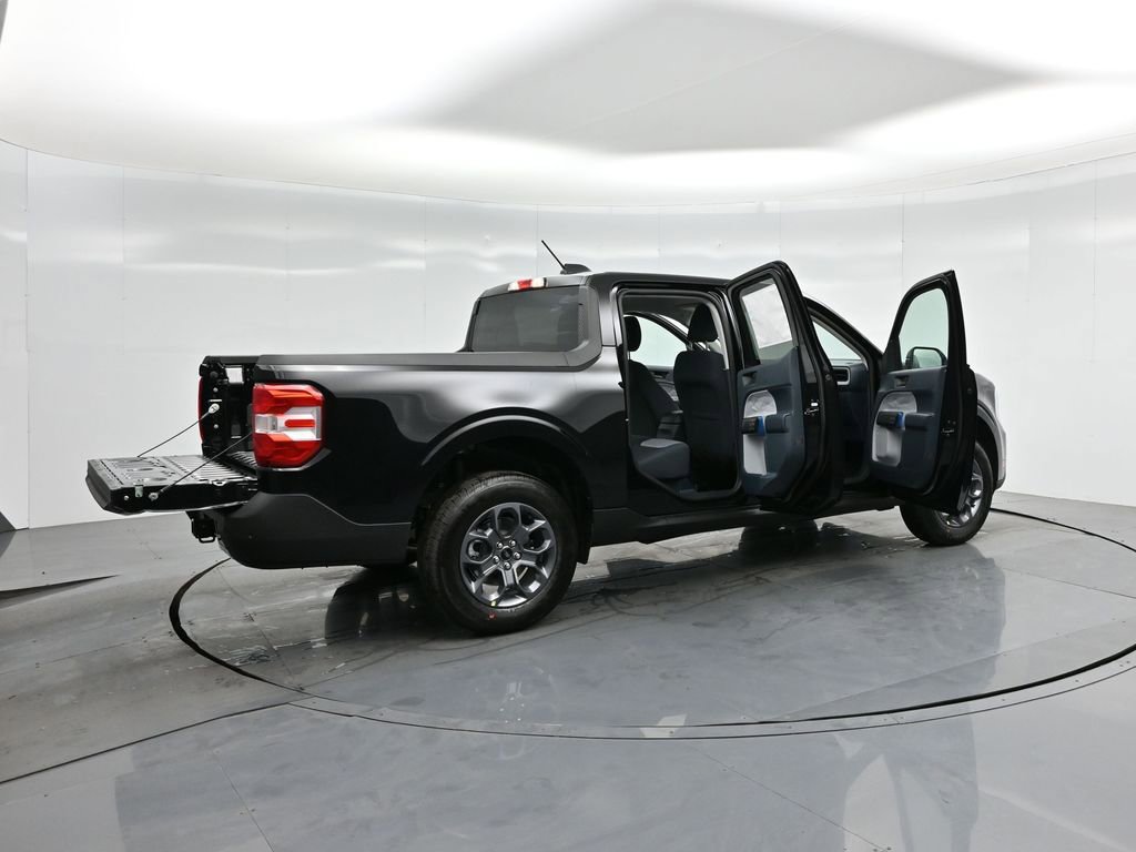 Used 2025 Ford Maverick XLT FWD image 5