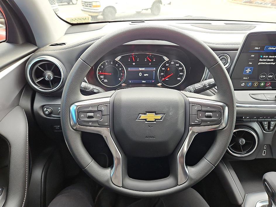 New 2025 Chevrolet Blazer LT image 16