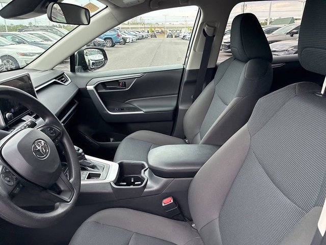 Certified 2025 Toyota RAV4 LE AWD/4WD image 23