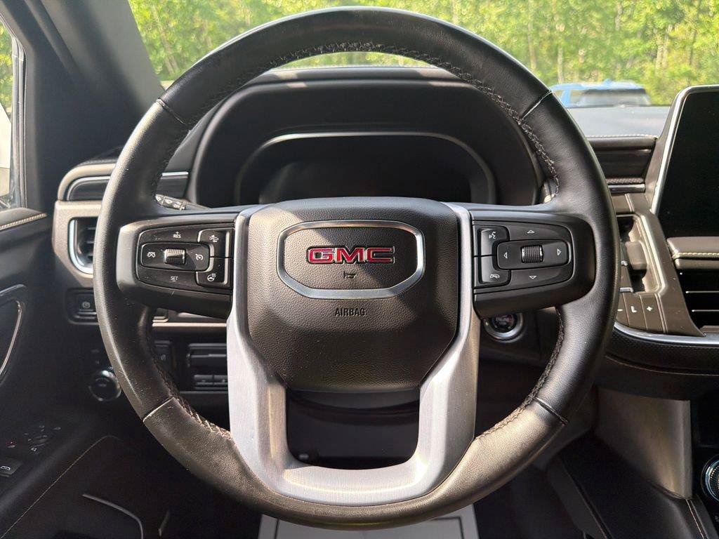 Certified 2023 GMC Yukon SLT w/ SLT Luxury Package AWD/4WD image 20
