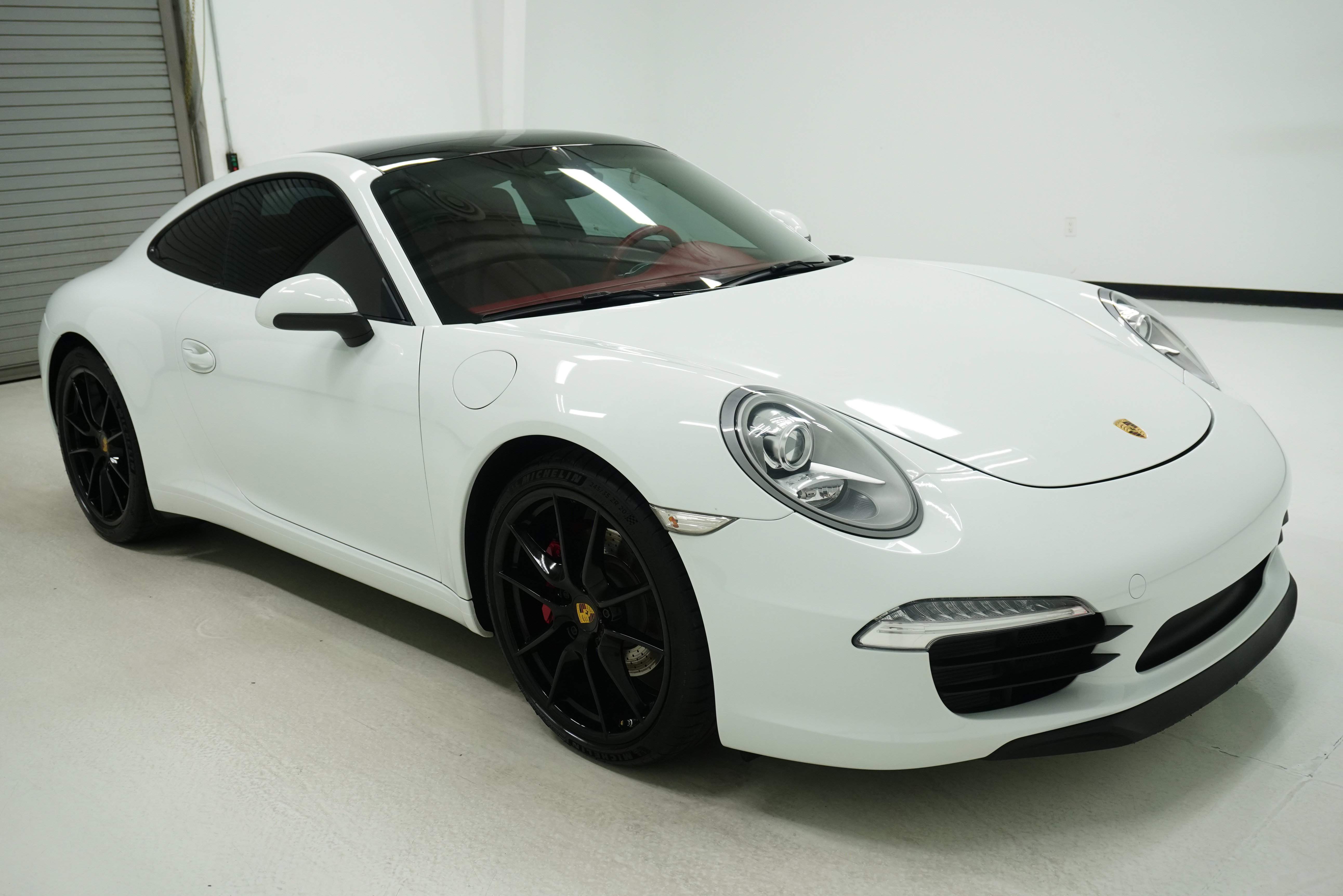 Used 2015 Porsche 911 Carrera image 3