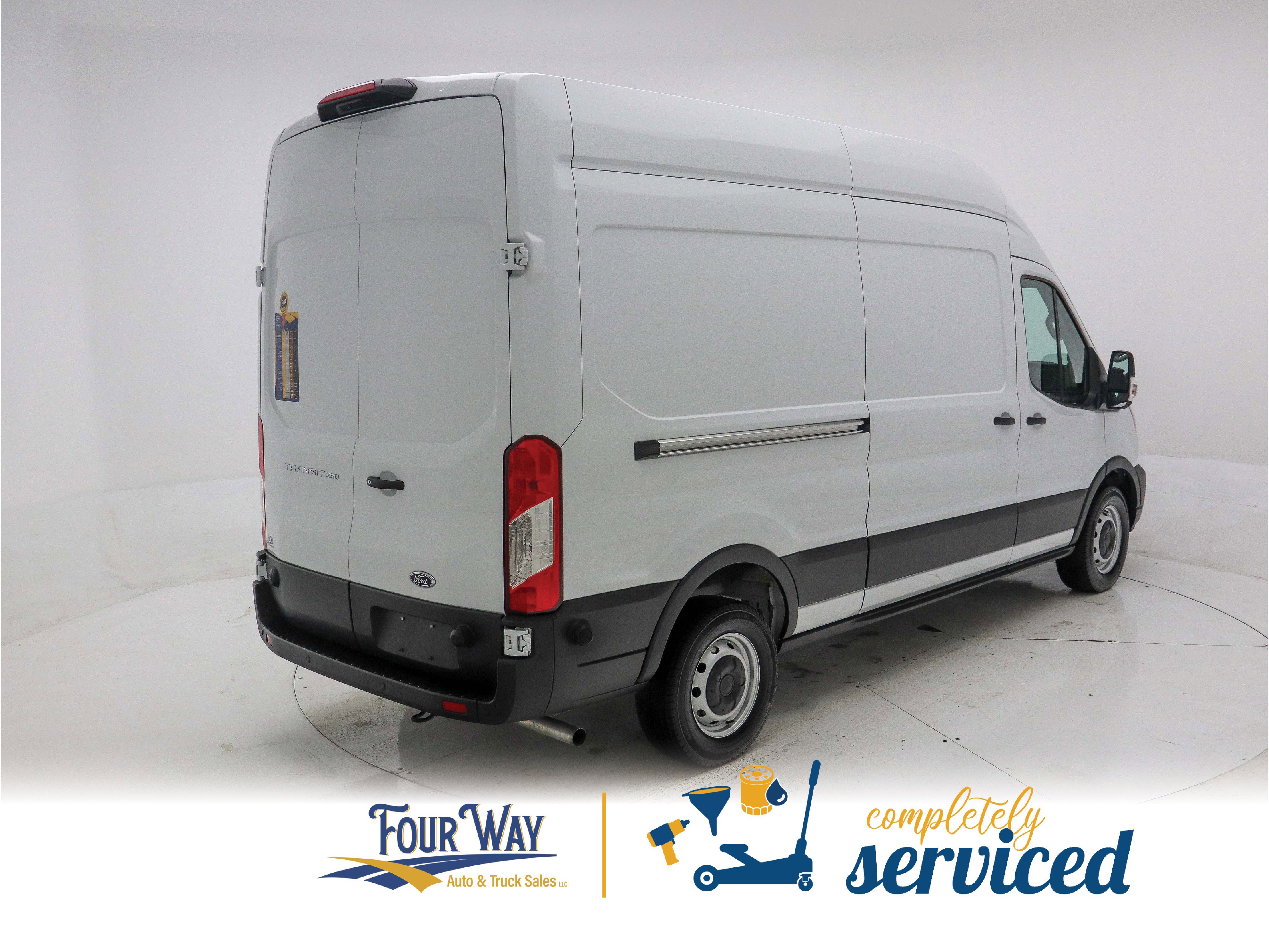 Used 2025 Ford Transit 250 148 High Roof image 4