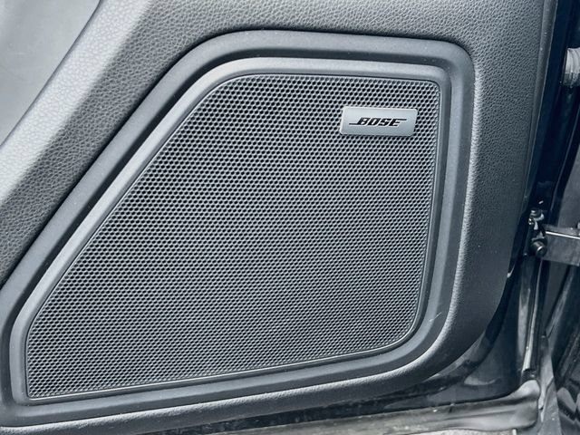 Certified 2024 Porsche Macan AWD/4WD image 21