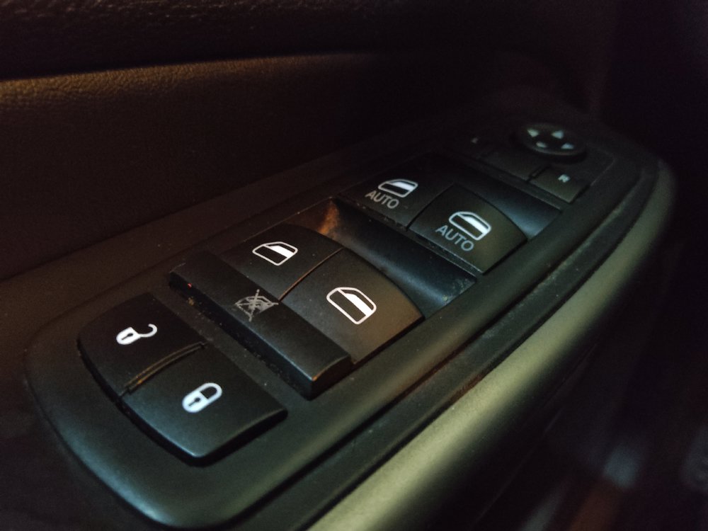 Used 2020 Jeep Cherokee High Altitude AWD/4WD image 27