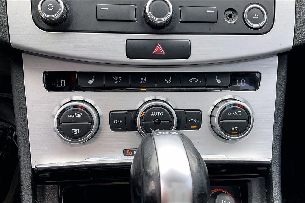 Used 2013 Volkswagen CC R-Line FWD image 31