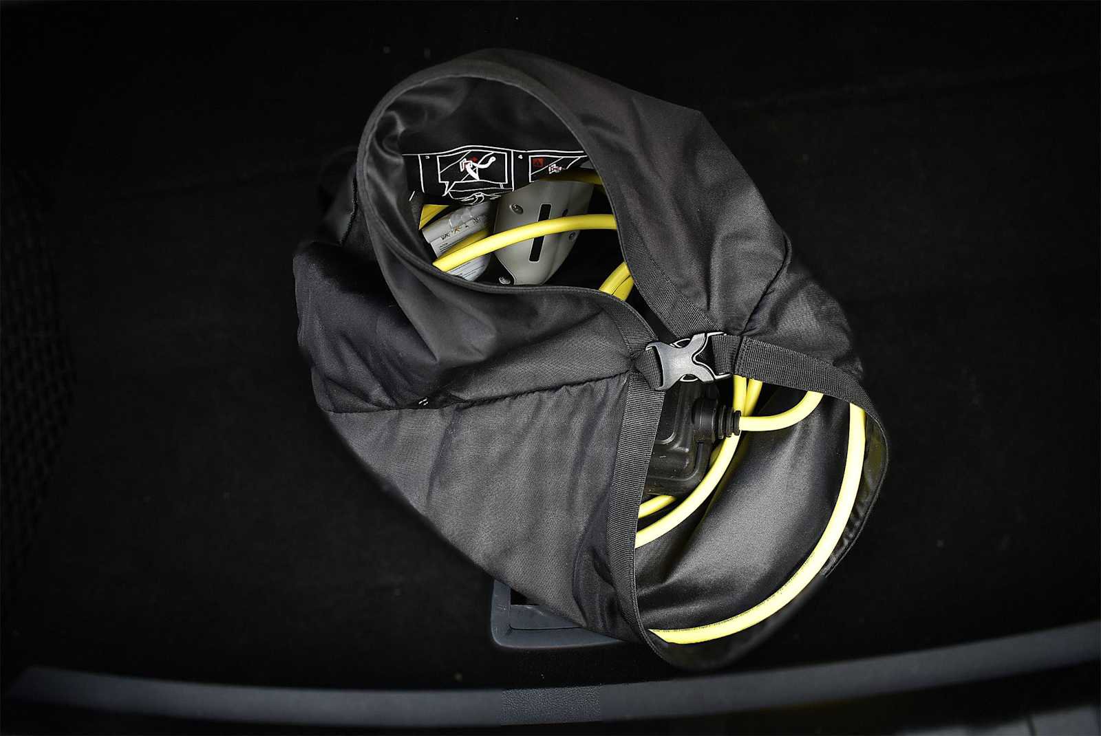 Used 2023 BMW 330e xDrive w/ Premium Package image 10