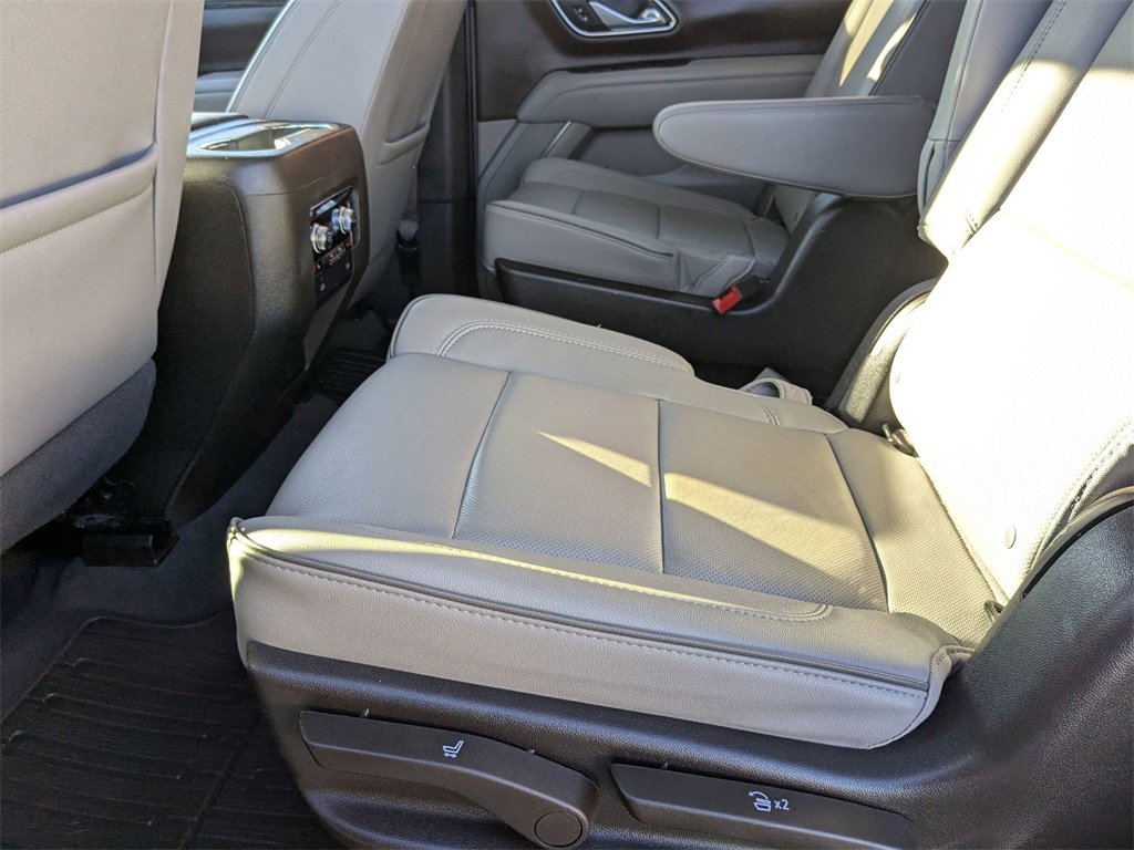 Certified 2023 GMC Yukon SLT w/ SLT Premium Package image 23