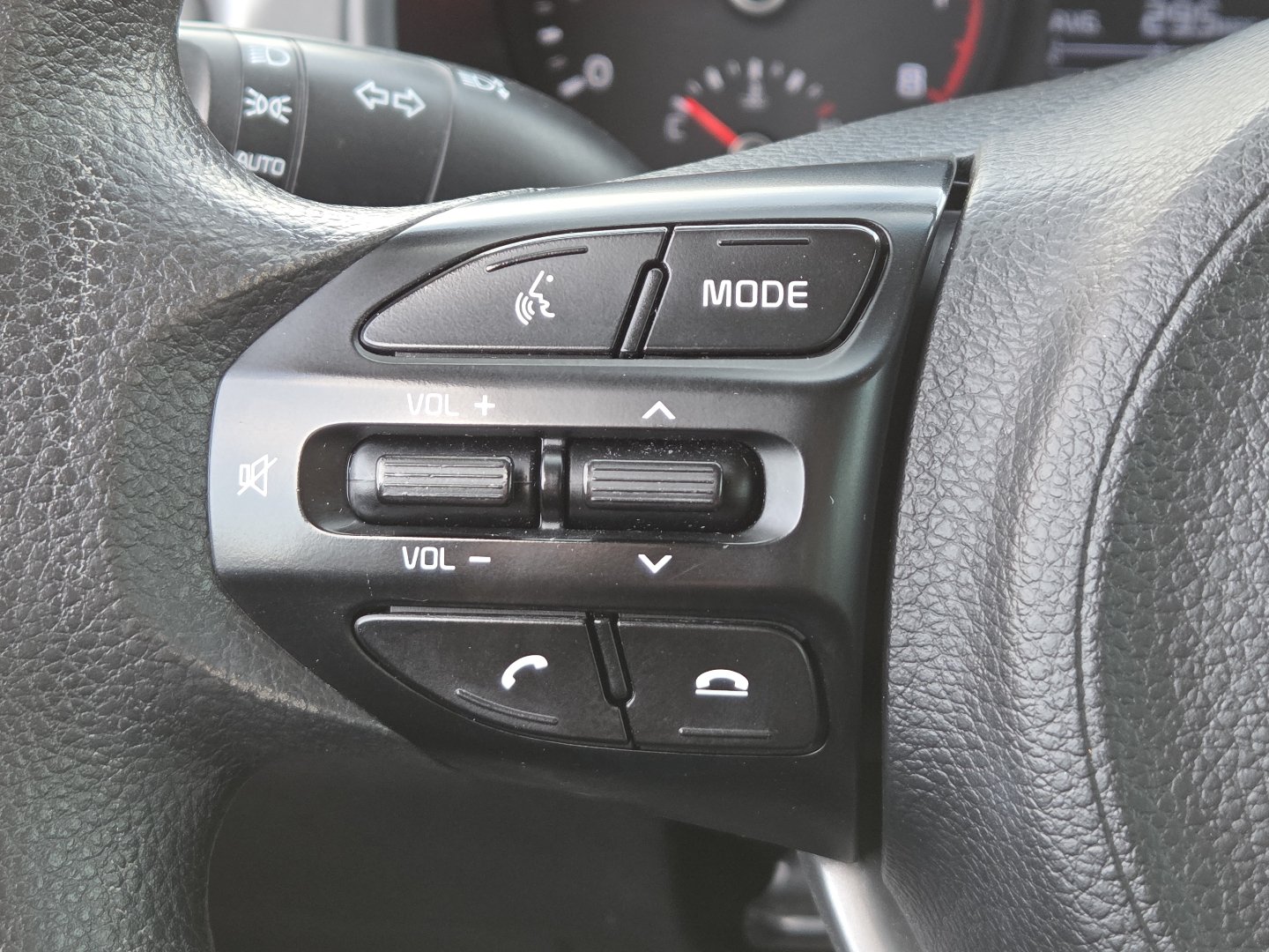 Used 2019 Kia Rio S FWD image 32