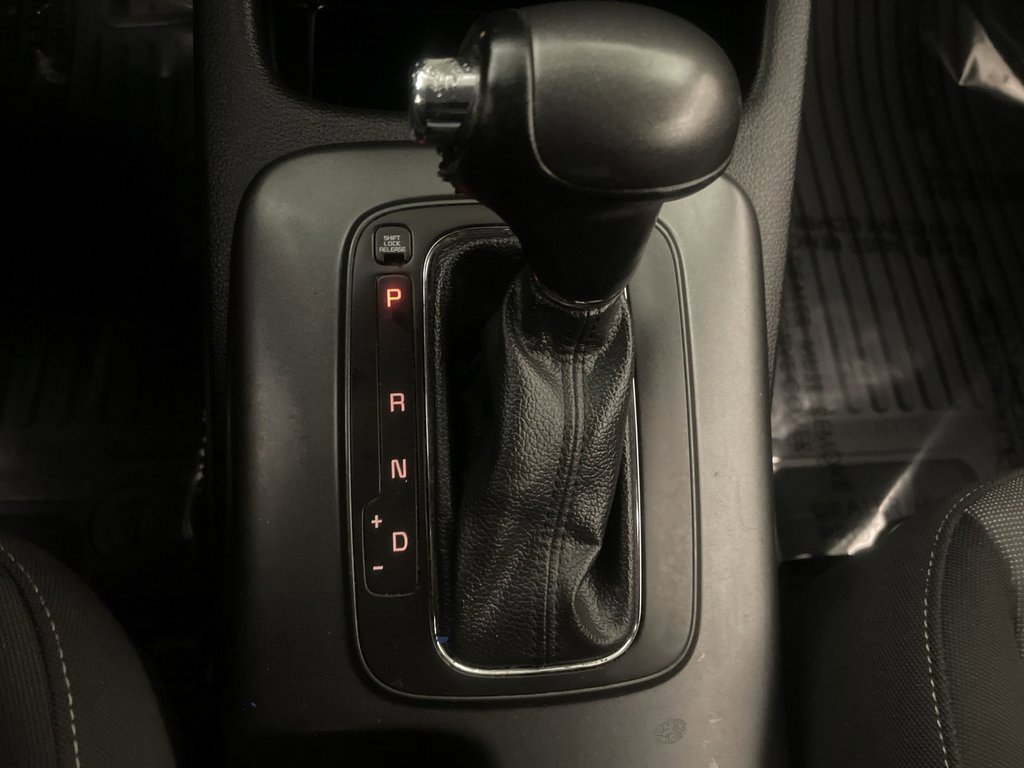 Used 2016 Kia Forte Koup EX image 9