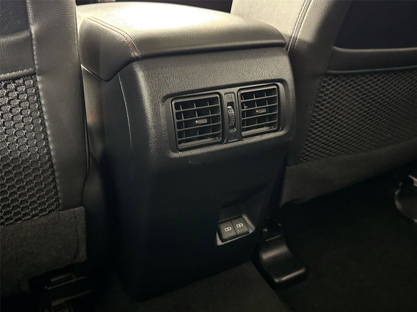 Certified 2024 Toyota 4Runner TRD Off-Road Premium image 36