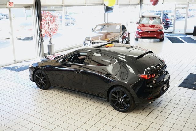 Used 2020 MAZDA MAZDA3 Hatchback w/ Premium Package image 52