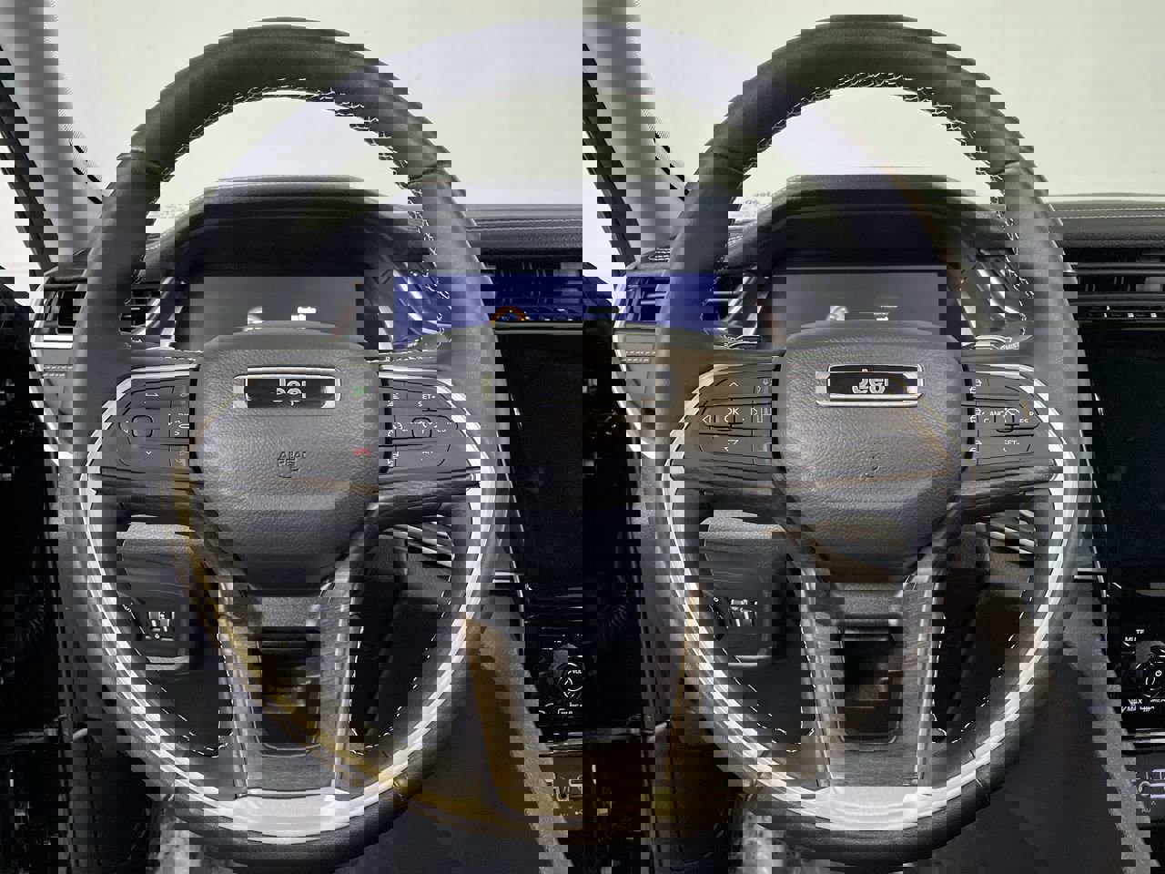 Used 2022 Jeep Grand Cherokee L Limited image 14