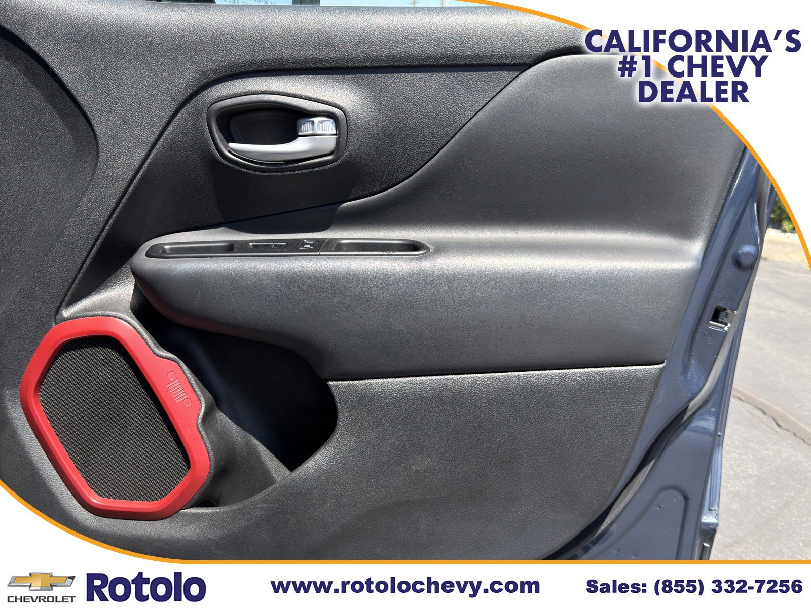 Used 2023 Jeep Renegade Trailhawk AWD/4WD image 9