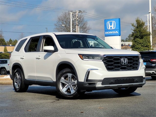 Certified 2025 Honda Pilot EX-L image 23