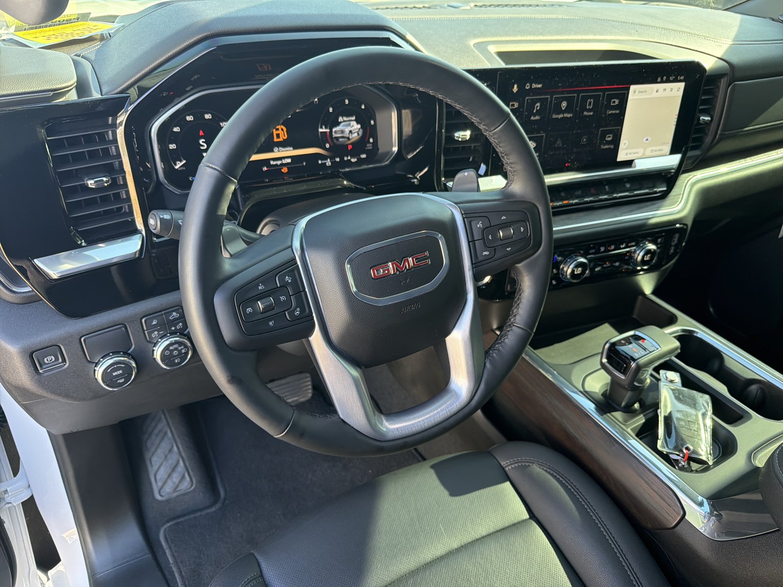 Used 2026 GMC Sierra 1500 SLT RWD image 16