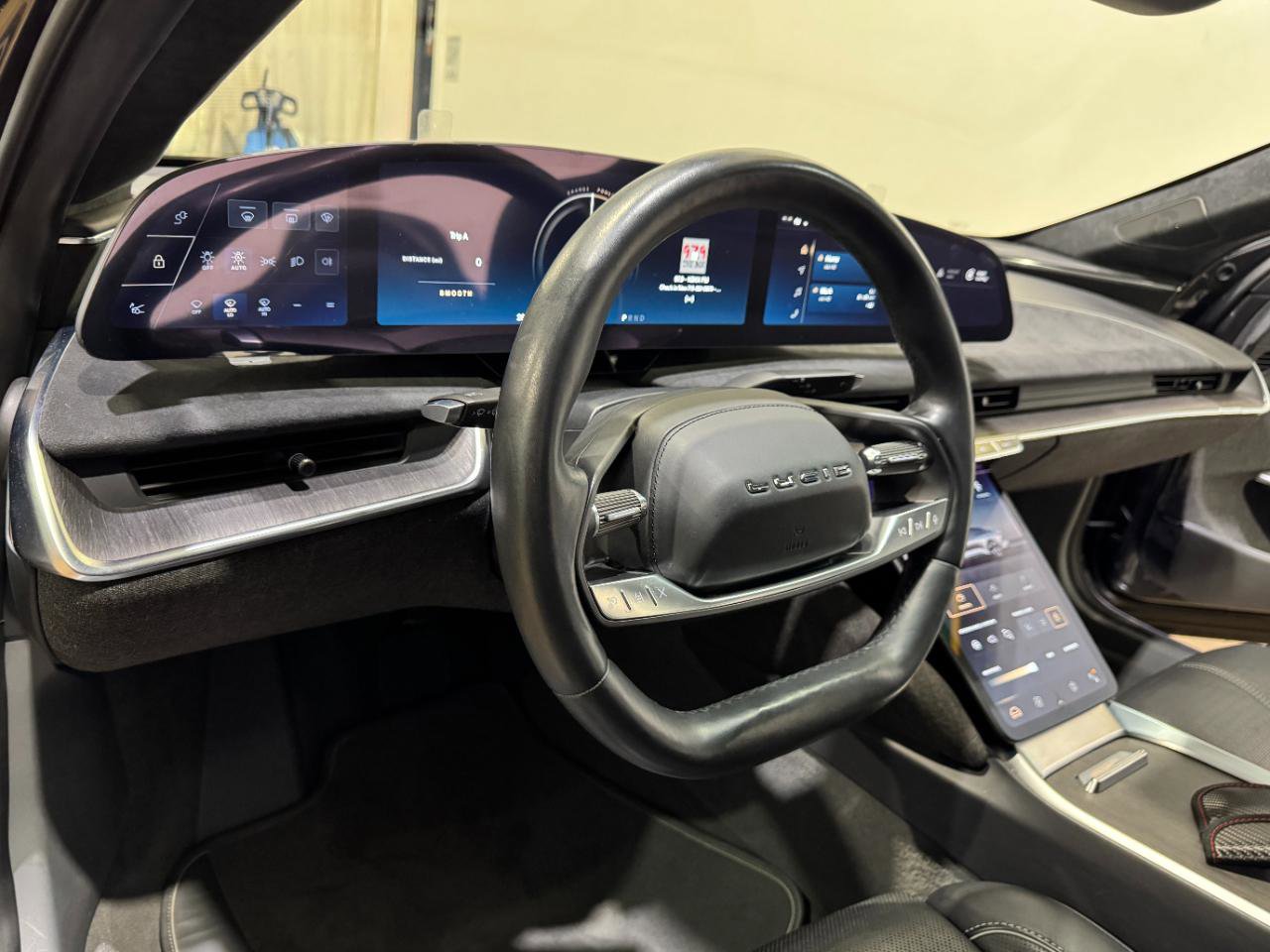 Used 2022 Lucid Air Grand Touring image 9