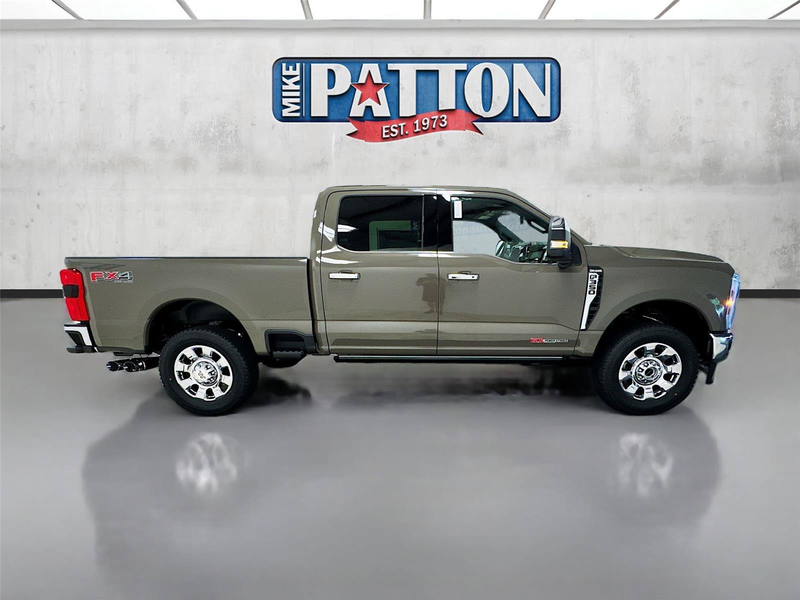 New 2026 Ford F350 King Ranch w/ Chrome Package AWD/4WD image 8